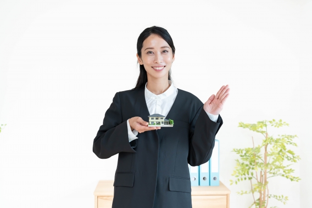 不動産会社の社員