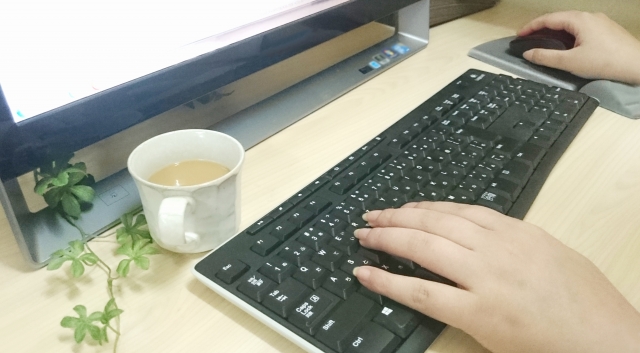 パソコンで調べもの